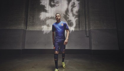 开云：巴萨迎战奥萨苏纳大名单揭晓，莱万亚马尔领衔攻击线，特狮坐镇后防，三核心遗憾缺阵