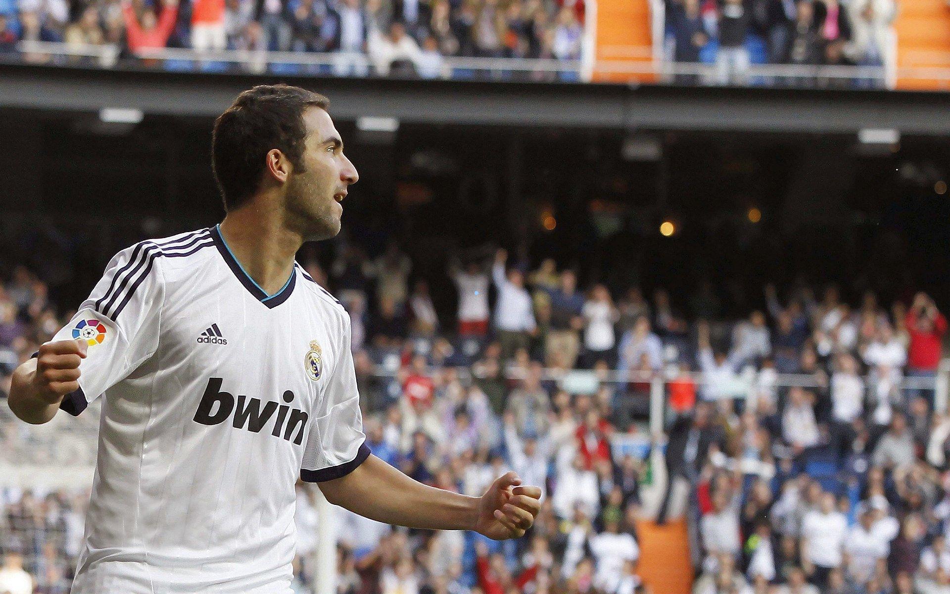 维拉状态全无错失良机 小雷批评球队未把握施压阿森纳关键战