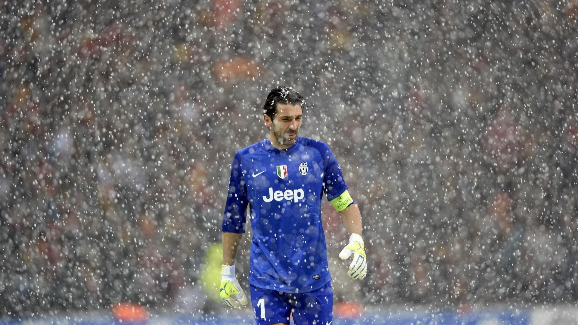 科贝尔赛后痛斥红牌摧毁比赛节奏,热刺下半场消极战术引争议